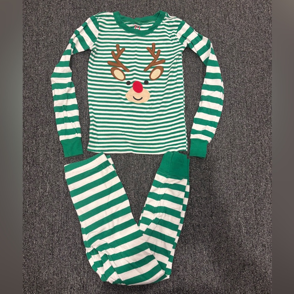 Reindeer Pajamas Size 7